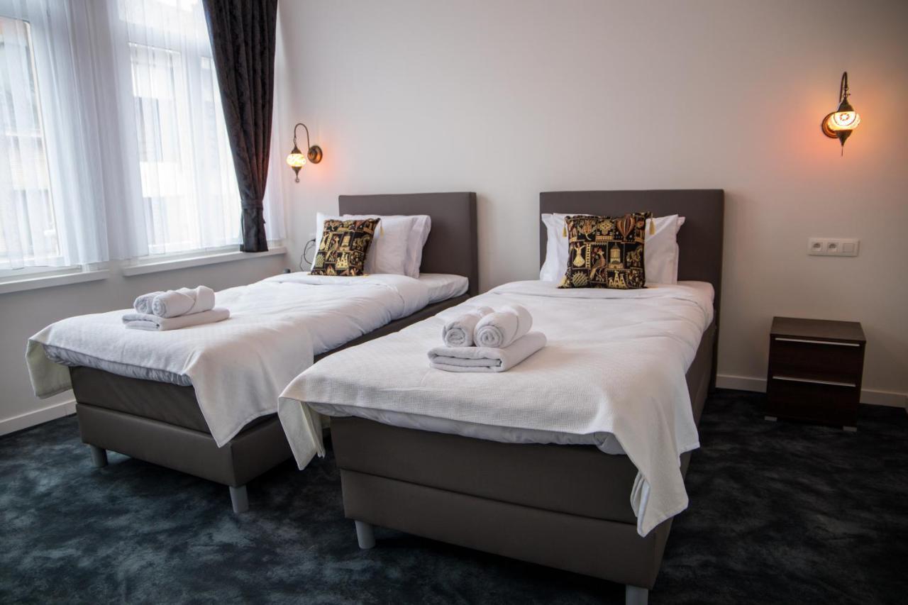 Hotel Guzy 利尔 外观 照片